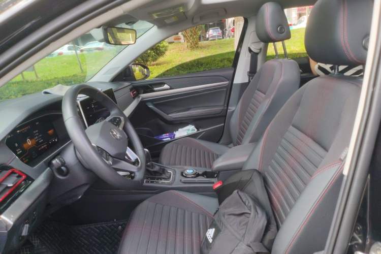 Used Volkswagen Lavida 2023 300TSI DSG Starry Full-Comfort Edition Left Front Seat