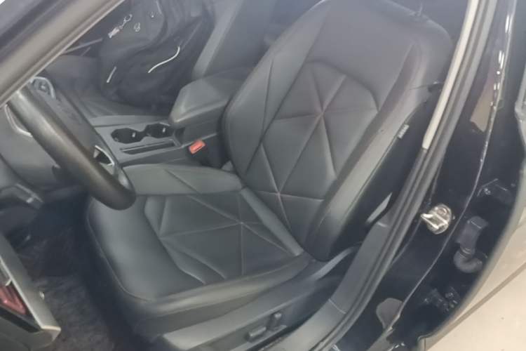 Used Volkswagen Lavida 2023 280TSI DSG Starry Sky Elegance Edition Left Front Seat