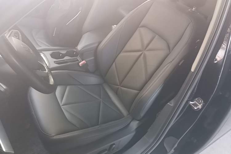 Used Volkswagen Lavida 2023 280TSI DSG Starry Sky Elegance Edition Left Front Seat