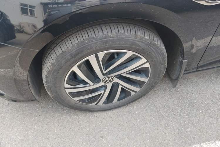 Used Volkswagen Lavida 2023 Revised Version 1.5L Automatic 5 Millionth Edition Left Front Wheel Hub