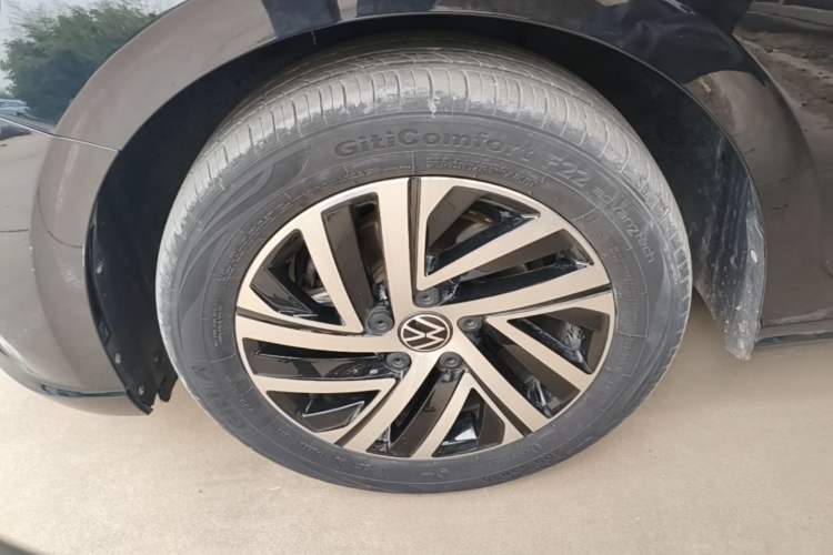 Used Volkswagen Lavida 2023 1.5L Automatic 5 Million Edition Left Front Wheel Hub