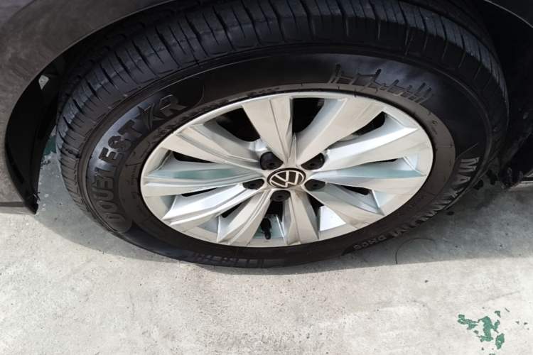 Used Volkswagen Lavida 2023 New Rui 1.5L Automatic New Yi Edition Left Front Wheel Hub
