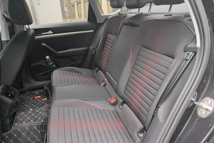 Used Volkswagen Lavida 2023 300TSI DSG Starry Full-Comfort Edition Left Rear Seat