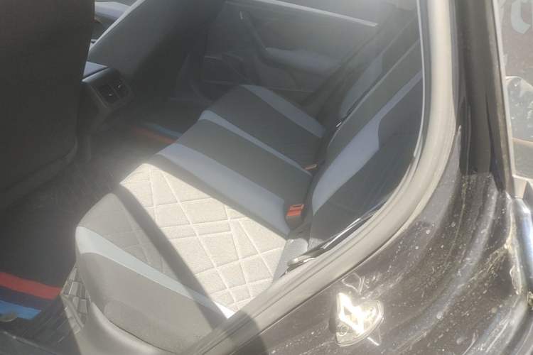 Used Volkswagen Lavida 2023 1.5L Automatic De Yi Edition Left Rear Seat