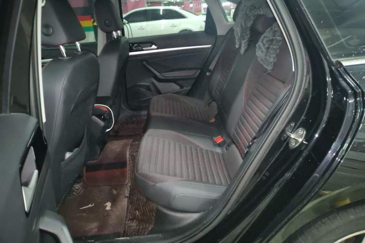Used Volkswagen Lavida 2023 280TSI DSG Starry Sky Deluxe Edition Left Rear Seat
