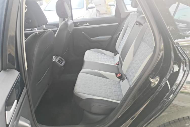 Used Volkswagen Lavida 2023 Revised Version 1.5L Automatic – Full-Option Edition Left Rear Seat