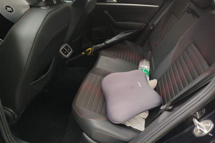 Used Volkswagen Lavida 2023 280TSI DSG Starry Sky Deluxe Edition Left Rear Seat