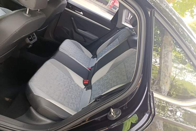 Used Volkswagen Lavida 2023 1.5L Automatic Full-Comfort Edition Left Rear Seat
