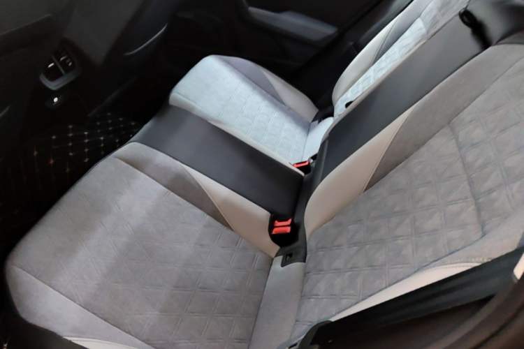 Used Volkswagen Lavida 2023 300TSI DSG Full-Comfort Edition Left Rear Seat