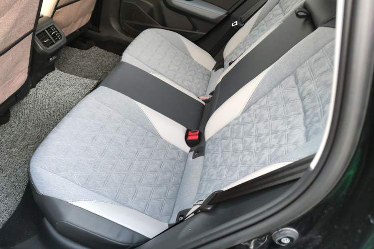 Used Volkswagen Lavida 2023 280TSI DSG Full-Comfort Edition Left Rear Seat