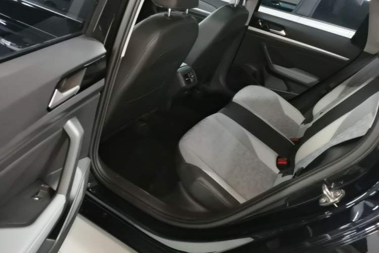 Used Volkswagen Lavida 2023 1.5L Automatic Full-Comfort Edition Left Rear Seat