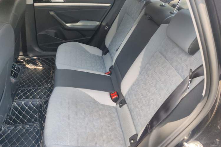 Used Volkswagen Lavida 2023 280TSI DSG Starry Sky Deluxe Edition Left Rear Seat
