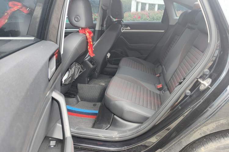 Used Volkswagen Lavida 2023 300TSI DSG Starry Full-Comfort Edition Left Rear Seat