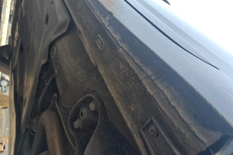 Used Volkswagen Lavida 2023 300TSI DSG Full-Comfort Edition Left Side Sill