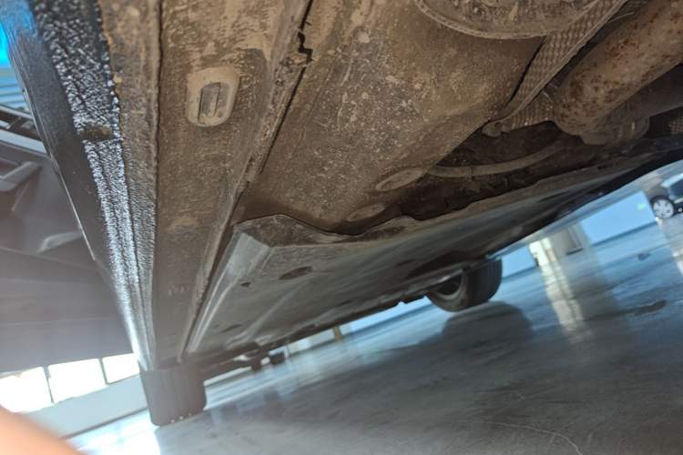 Used Volkswagen Lavida 2023 1.5L Automatic Full-Comfort Edition Left Side Sill