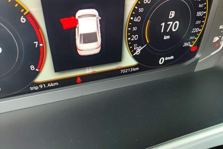 Used Volkswagen Lavida 2023 1.5L Automatic Full-Comfort Edition Odometer Close Up