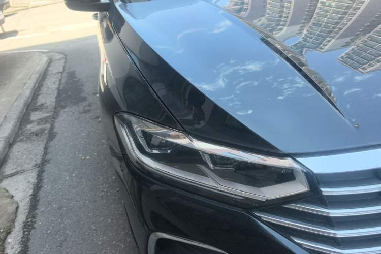 Used Volkswagen Lavida 2023 300TSI DSG Full-Comfort Edition Right Front Headlight