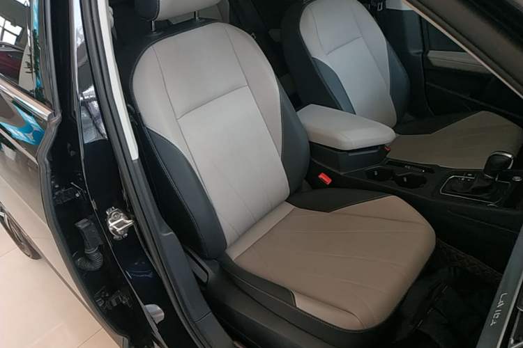 Used Volkswagen Lavida 2023 1.5L Automatic 5 Million Edition Right Front Seat