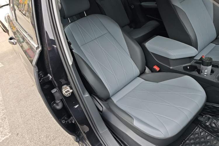Used Volkswagen Lavida 2023 1.5L Automatic 5 Million Edition Right Front Seat
