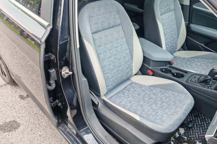 Used Volkswagen Lavida 2023 280TSI DSG Full-Comfort Edition Right Front Seat