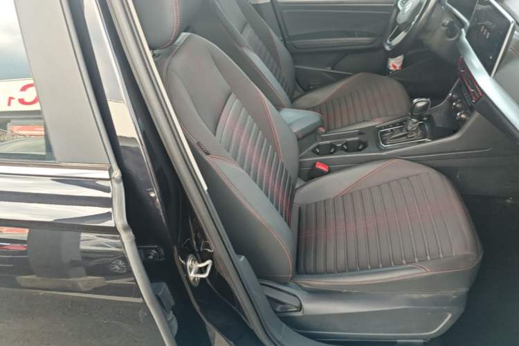 Used Volkswagen Lavida 2023 280TSI DSG Starry Sky Deluxe Edition Right Front Seat