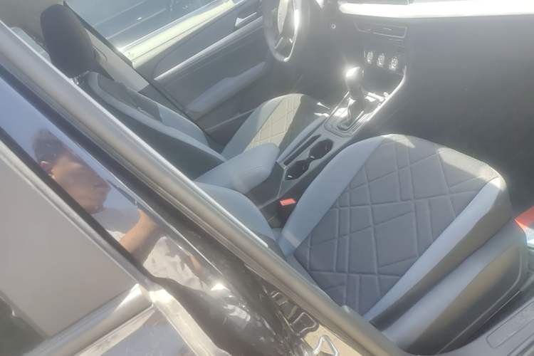 Used Volkswagen Lavida 2023 1.5L Automatic De Yi Edition Right Front Seat