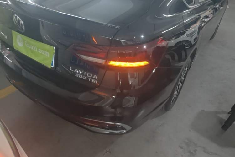 Used Volkswagen Lavida 2023 300TSI DSG Starry Full-Comfort Edition Right Rear Taillight