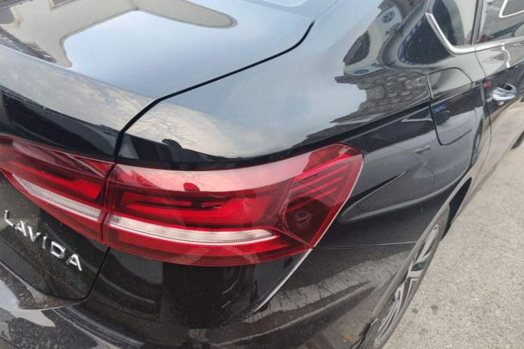 Used Volkswagen Lavida 2023 Revised Version 1.5L Automatic 5 Millionth Edition Right Rear Taillight