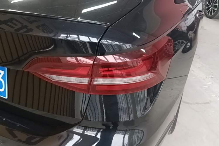 Used Volkswagen Lavida 2023 280TSI DSG Starry Sky Elegance Edition Right Rear Taillight