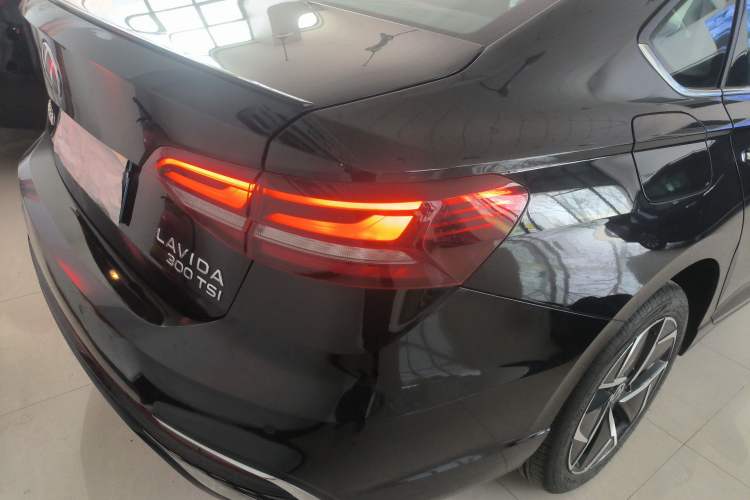 Used Volkswagen Lavida 2023 300TSI DSG Starry Sky Elite Edition Right Rear Taillight