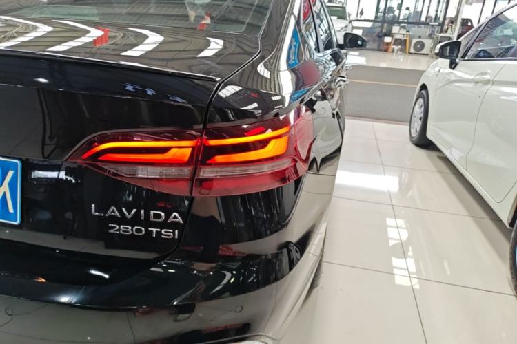 Used Volkswagen Lavida 2023 280TSI DSG Starry Sky Deluxe Edition Right Rear Taillight