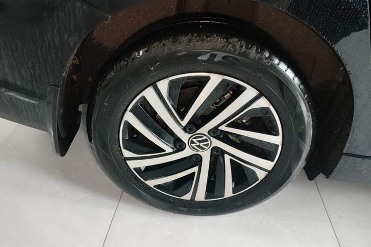 Used Volkswagen Lavida 2023 280TSI DSG Full-Comfort Edition Right Rear Wheel Hub