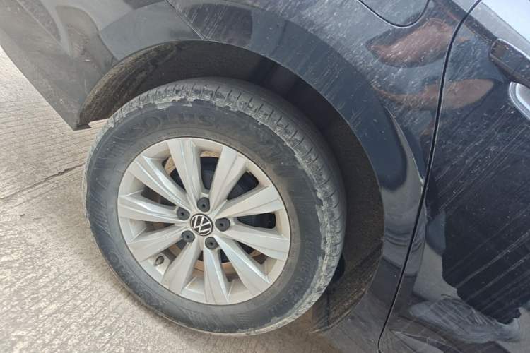 Used Volkswagen Lavida 2023 New Rui 1.5L Automatic New Yi Edition Right Rear Wheel Hub