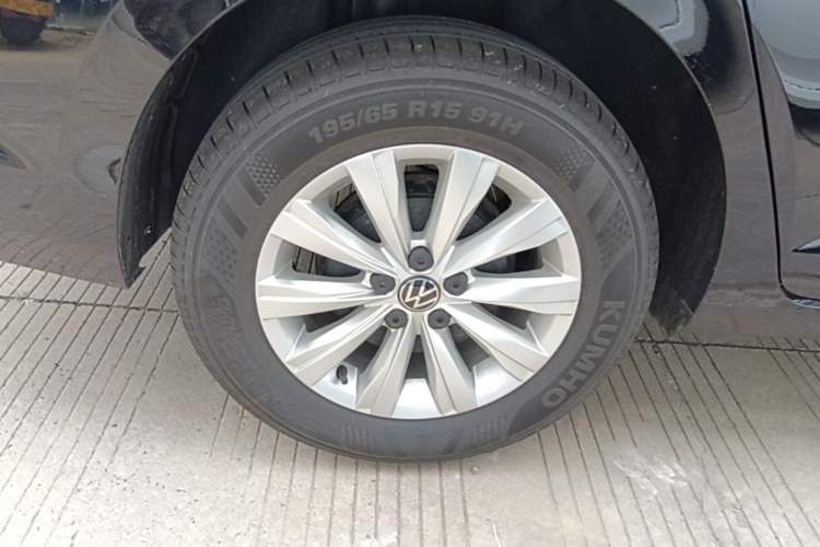 Used Volkswagen Lavida 2023 New Sharp 1.5L Automatic Excellent New Edition Right Rear Wheel Hub