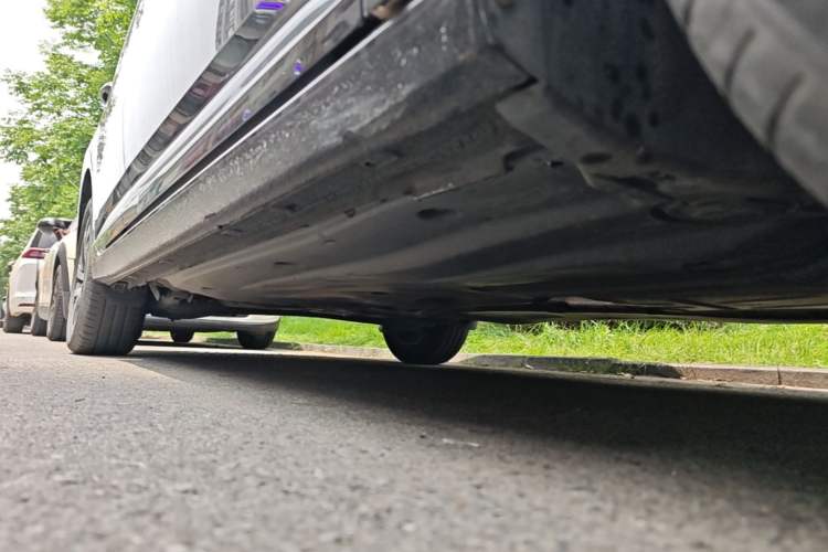 Used Volkswagen Lavida 2023 1.5L Automatic 5 Million Edition Right Side Sill