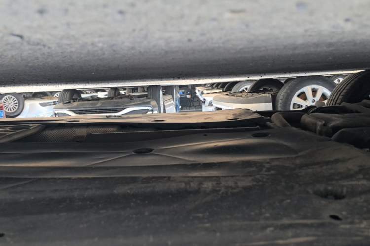 Used Volkswagen Lavida 2023 280TSI DSG Full-Comfort Edition Right Side Sill