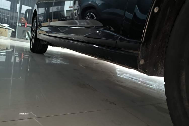 Used Volkswagen Lavida 2023 300TSI DSG Starry Full-Comfort Edition Right Side Sill