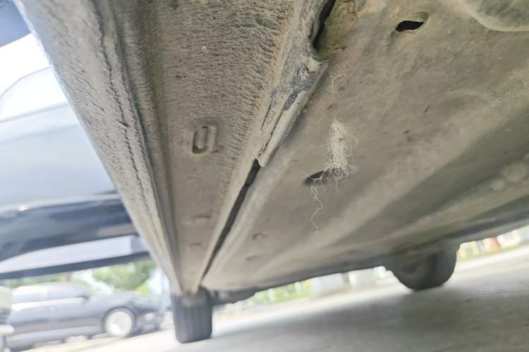 Used Volkswagen Lavida 2023 Revised Version 1.5L Automatic – Full-Option Edition Right Side Sill