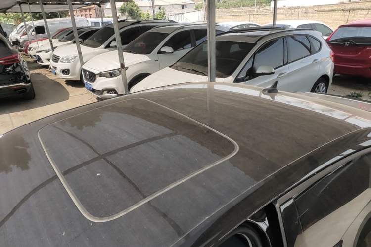 Used Volkswagen Lavida 2023 Revised Version 1.5L Automatic Starry Sky Edition – 5 Million Units Roof