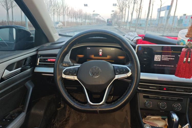 Used Volkswagen Lavida 2023 Revised Version 1.5L Automatic – Full-Option Edition Steering Wheel