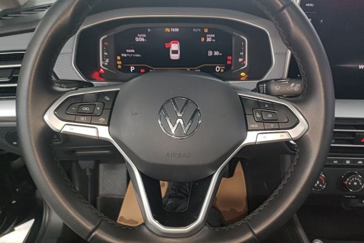 Used Volkswagen Lavida 2023 Revised Version 1.5L Automatic Starry Sky Edition – 5 Million Units Steering Wheel