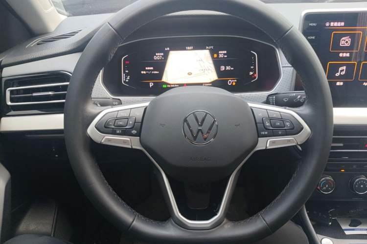Used Volkswagen Lavida 2023 Revised Version 1.5L Automatic 5 Millionth Edition Steering Wheel