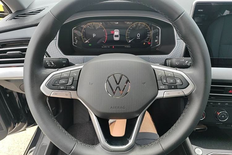 Used Volkswagen Lavida 2023 1.5L Automatic 5 Million Edition Steering Wheel