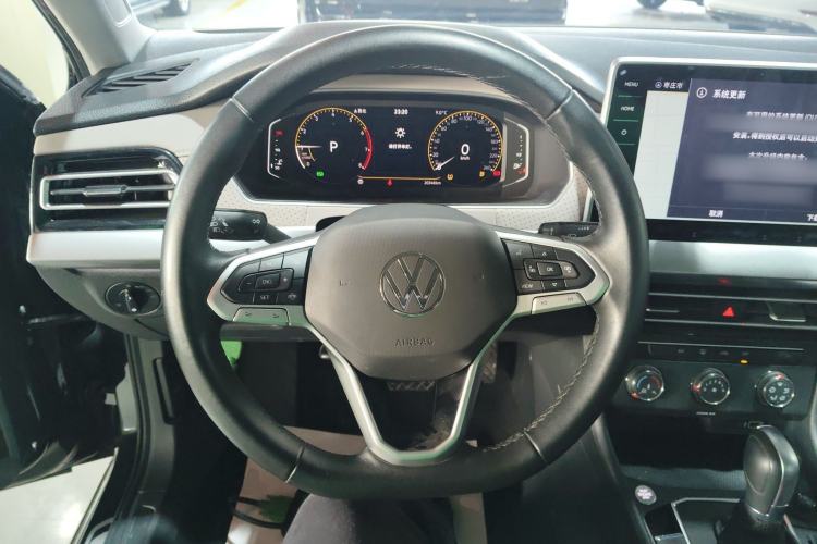 Used Volkswagen Lavida 2023 1.5L Automatic Starry Sky 5 Million Edition Steering Wheel