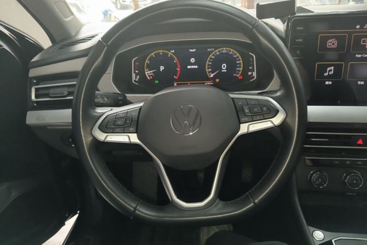 Used Volkswagen Lavida 2023 1.5L Automatic Starry Sky 5 Million Edition Steering Wheel
