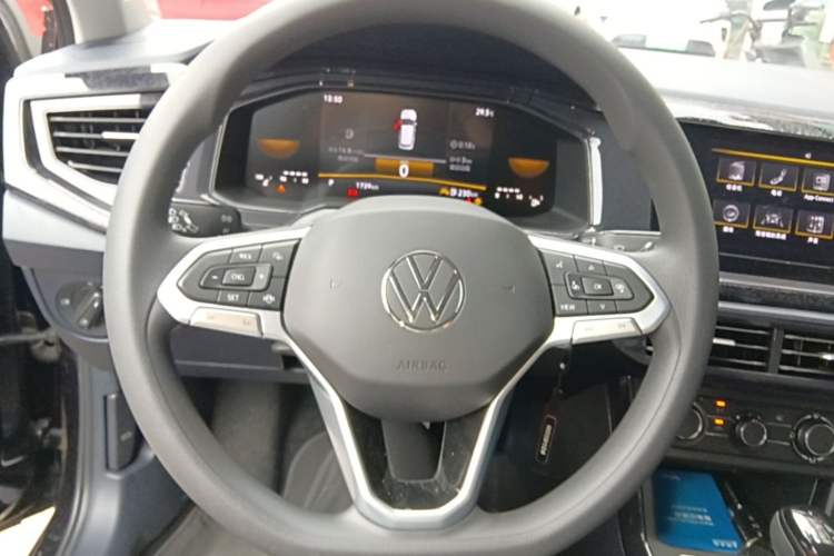 Used Volkswagen Lavida 2023 New Sharp 1.5L Automatic Excellent New Edition Steering Wheel