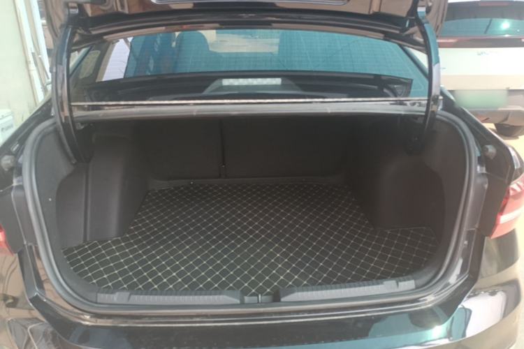 Used Volkswagen Lavida 2023 300TSI DSG Starry Full-Comfort Edition Trunk