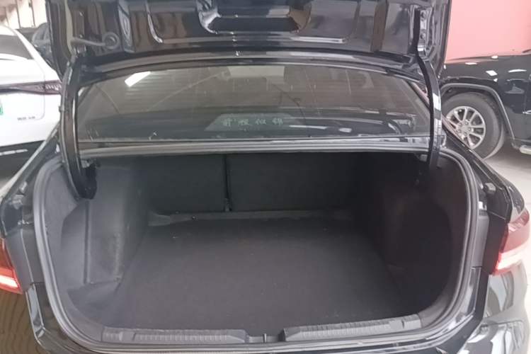 Used Volkswagen Lavida 2023 280TSI DSG Starry Sky Elegance Edition Trunk