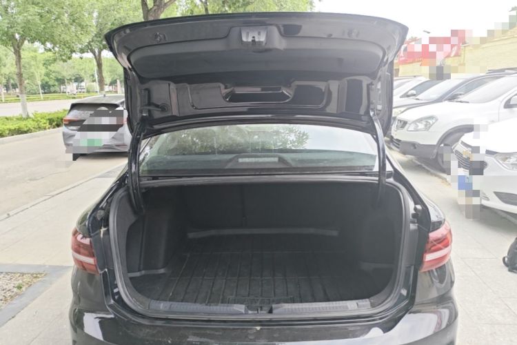 Used Volkswagen Lavida 2023 Revised Version 1.5L Automatic – Full-Option Edition Trunk
