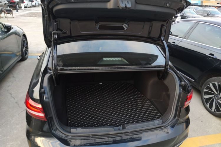 Used Volkswagen Lavida 2023 280TSI DSG Full-Comfort Edition Trunk